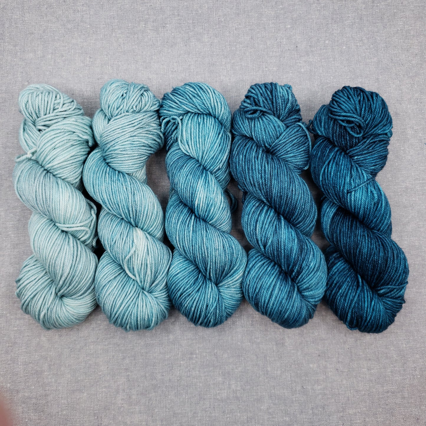 Mountain Lake Gradient Set