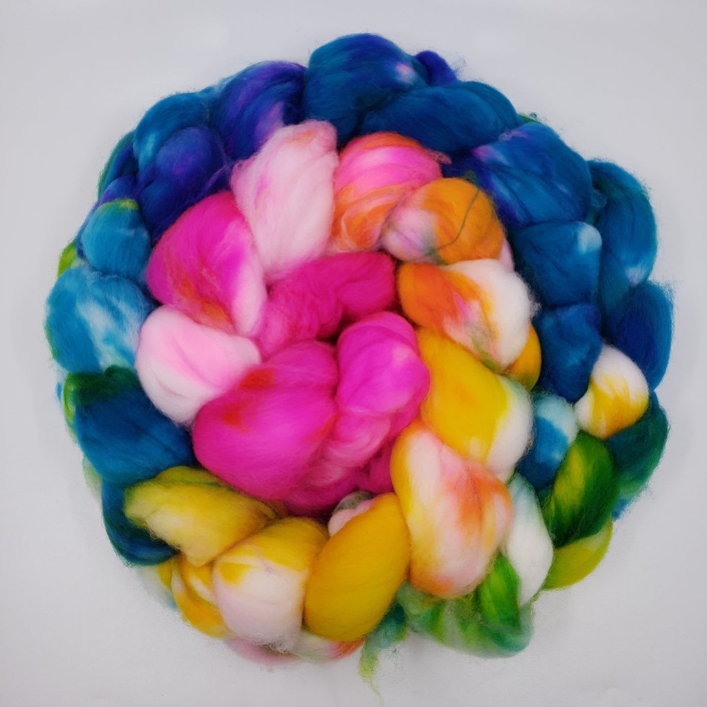 Rainbow 1 Superwash Merino Spinning Fiber - 150g/6oz
