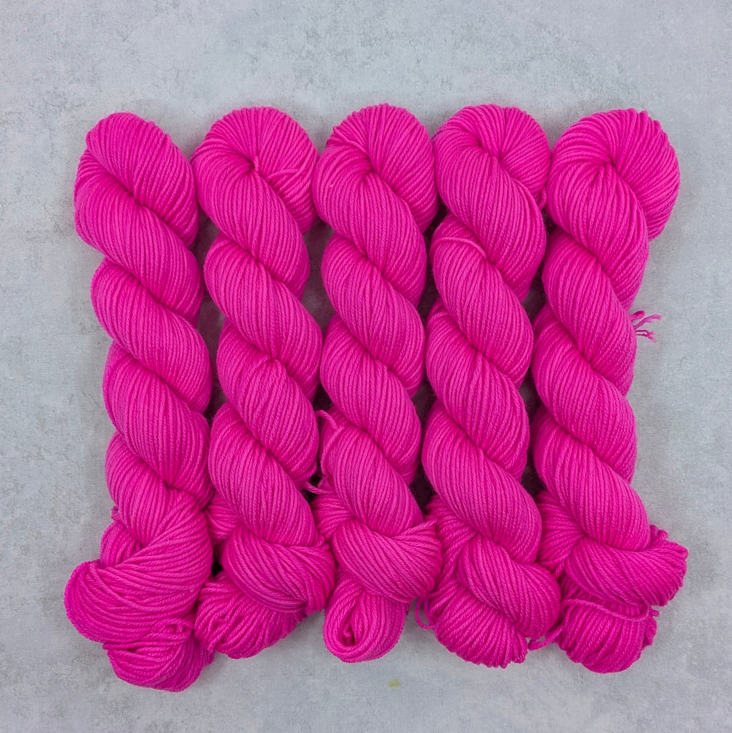 Neon Pink - Ridley Max Mini